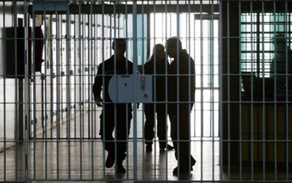  حمایت از 830 خانواده زندانی استان/ آزادی 207 زندانی جرایم غیر عمد/ پرداخت تسهیلات اشتغالزایی به 50 زندانی آزاد شده,